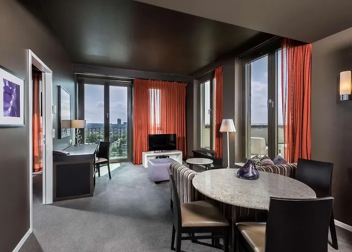 Adina Frankfurt Neue Oper 4*