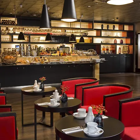 Adina Frankfurt Neue Oper 프랑크푸르트