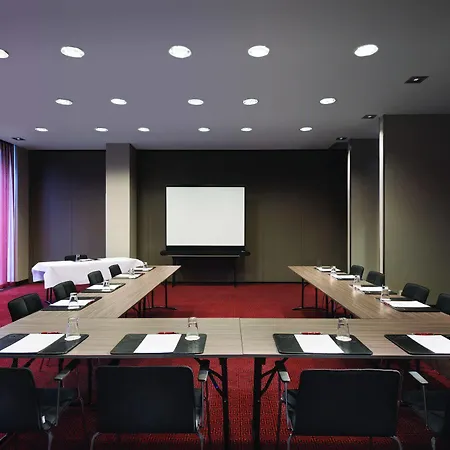 아파트호텔 Adina Frankfurt Neue Oper 4*