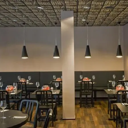 Aparthotel Adina Frankfurt Neue Oper 4*