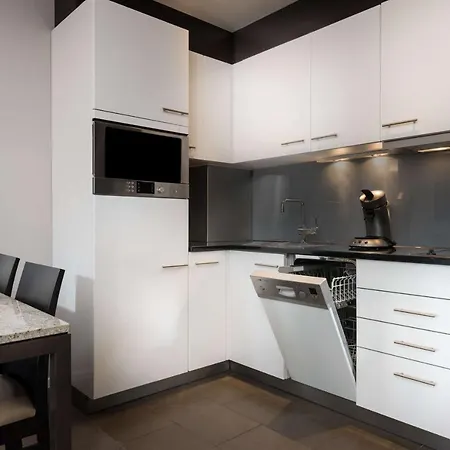 Adina Frankfurt Neue Oper Aparthotel