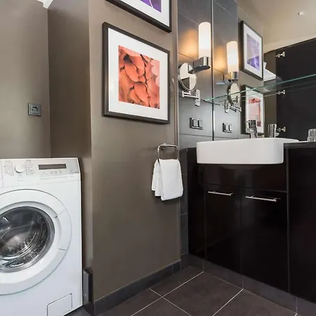 Adina Frankfurt Neue Oper فرانكفورت