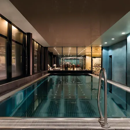 Aparthotel Adina Frankfurt Neue Oper 4*