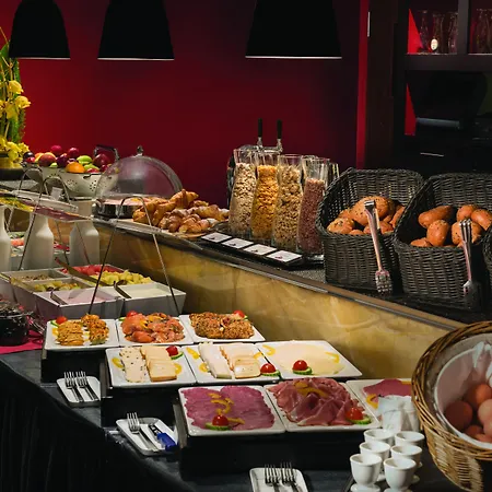 Aparthotel Adina Frankfurt Neue Oper 4*