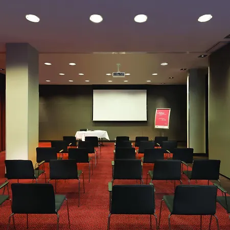Adina Frankfurt Neue Oper Frankfurt am Main