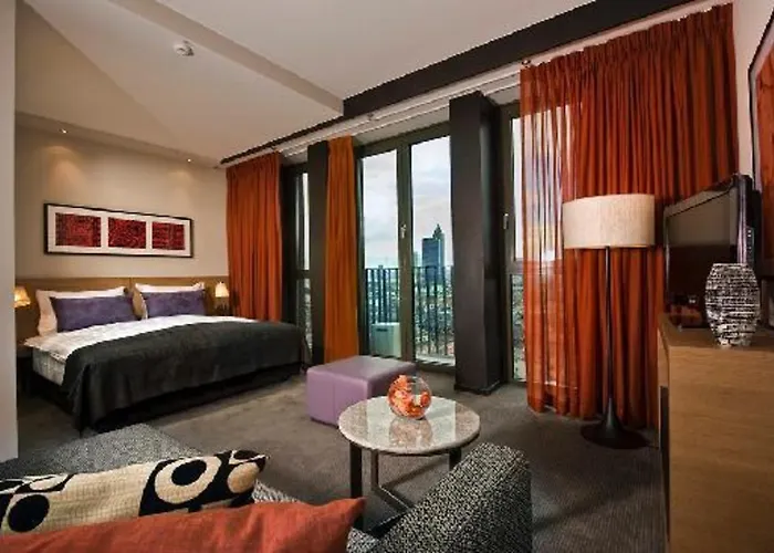 アディナ ノイエ オーパー