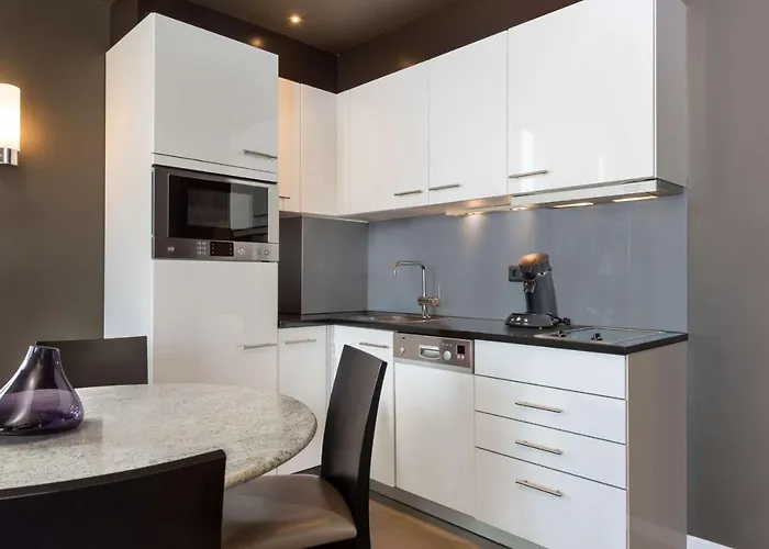 アディナ ノイエ オーパー アパートホテル