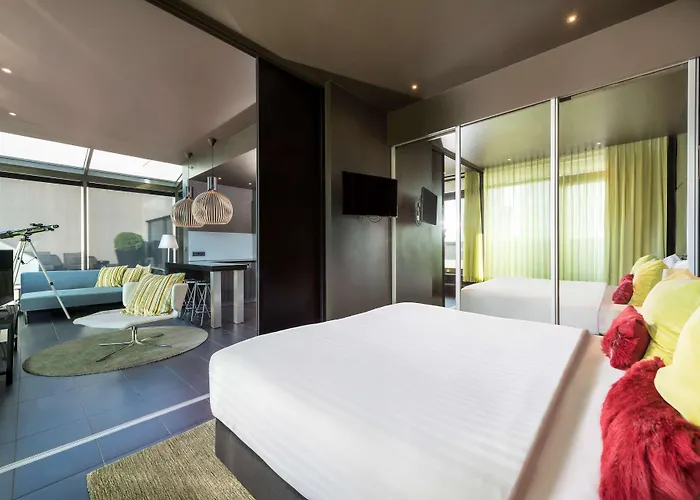 アディナ ノイエ オーパー