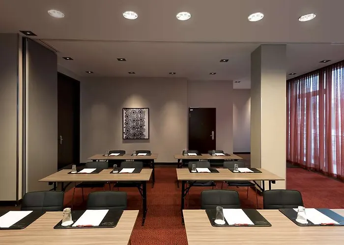 アディナ ノイエ オーパー