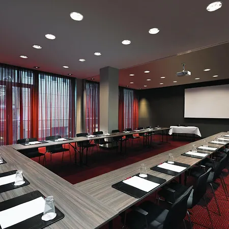 Apart-hotel Adina Frankfurt Neue Oper 4*