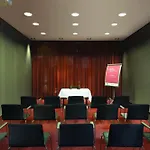 法兰克福纽尔欧泊阿迪娜公寓