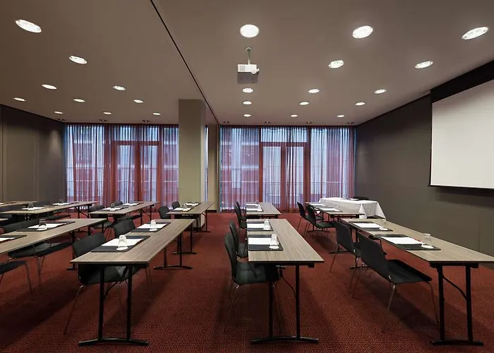 Adina Frankfurt Neue Oper Frankfurt nad Mohanem